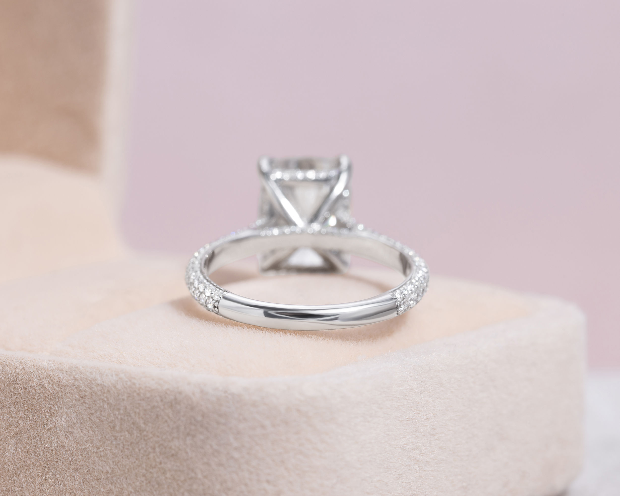 44730-ring-engagement-rings-white-gold-moissanite-dvvs2-round-moissanite-dvvs2-radiant-44730-7.jpg