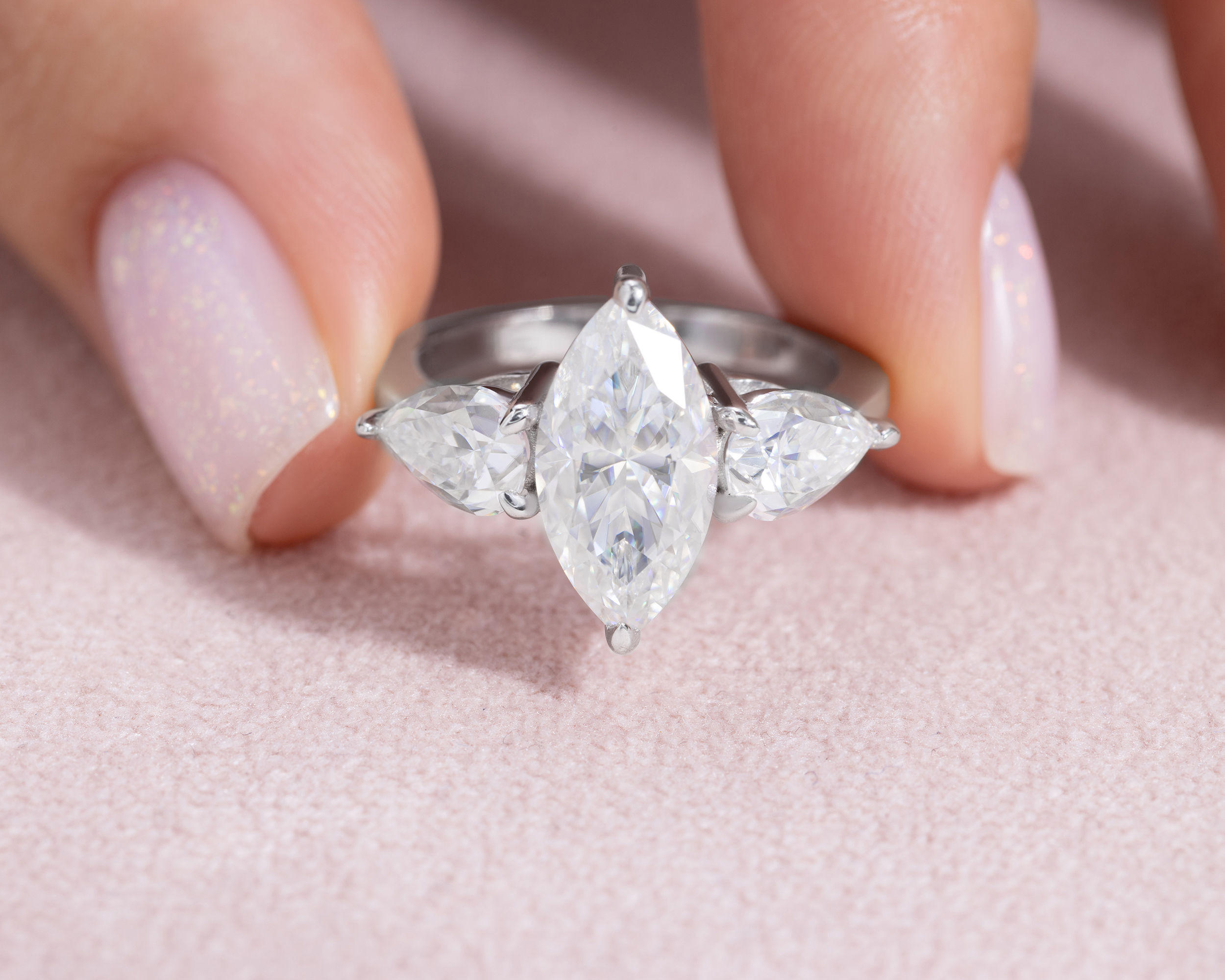 44779-ring-engagement-rings-white-gold-moissanite-dvvs2-pear-moissanite-dvvs2-marquise-44779-12.jpg