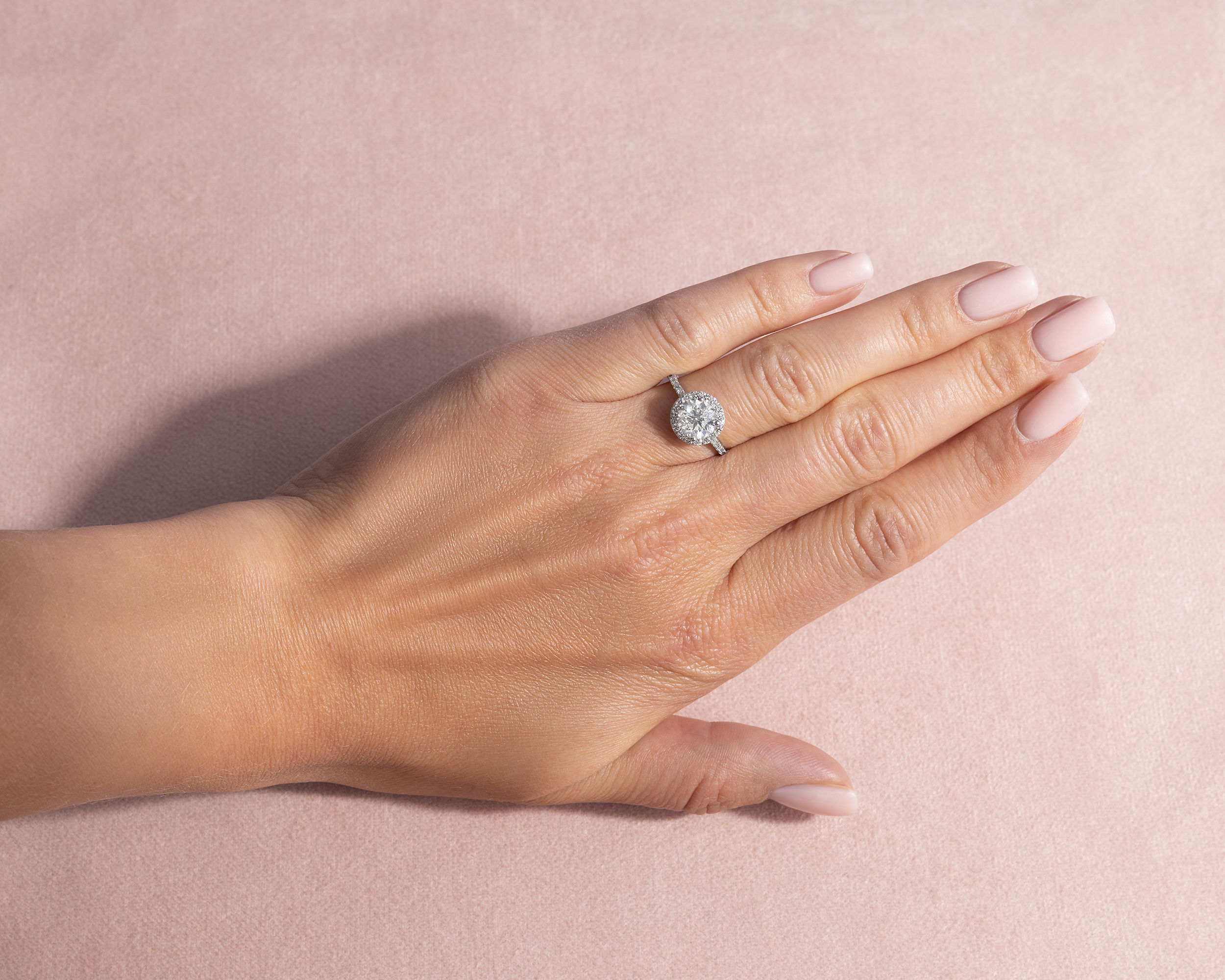 45526-ring-engagement-and-wedding-white-gold-nat-diamond-f-gvs-si-round-brilliant-45526-2.jpg