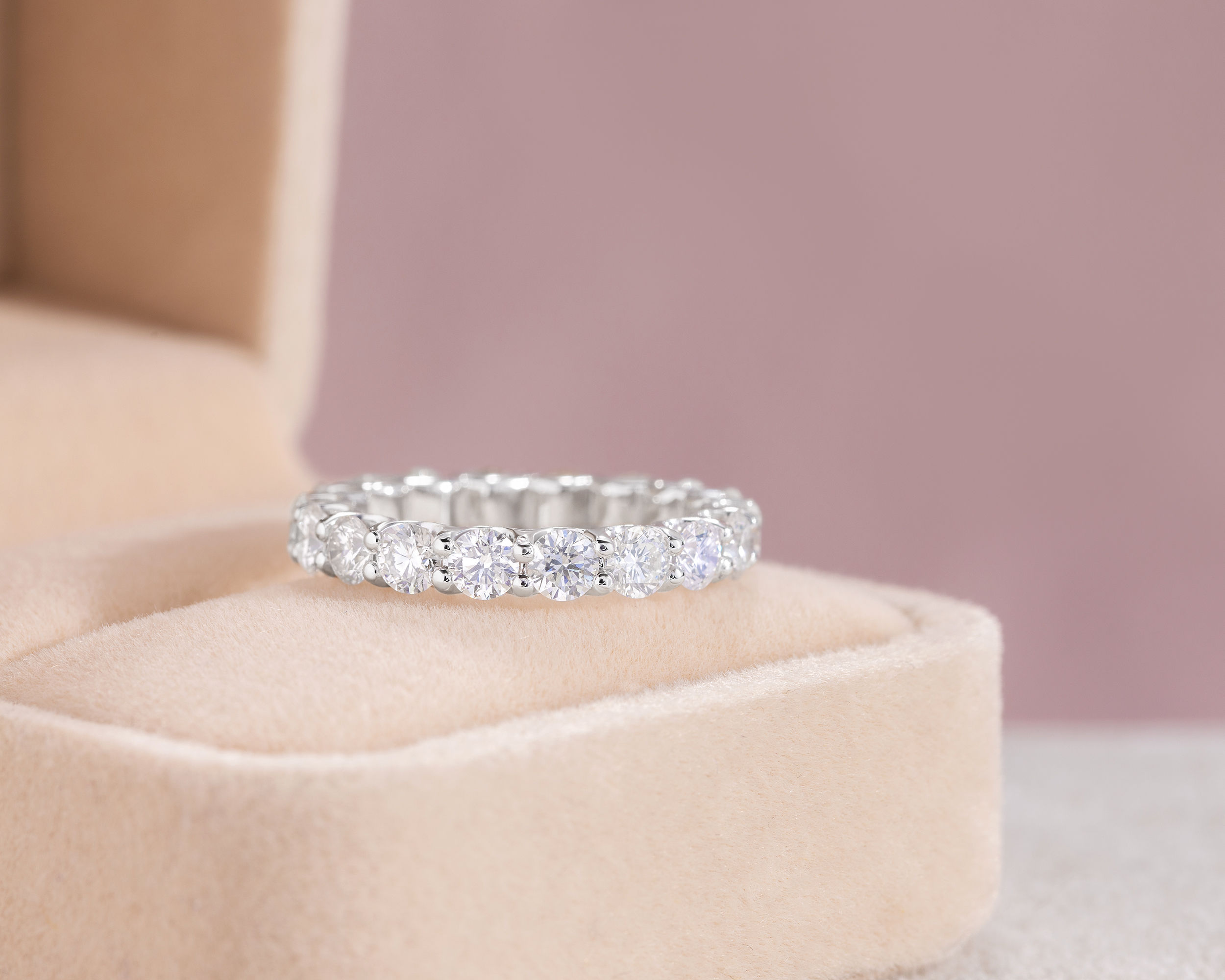 45528-ring-fine-rings-white-gold-nat-diamond-f-gvs-si-round-brilliant-.jpg