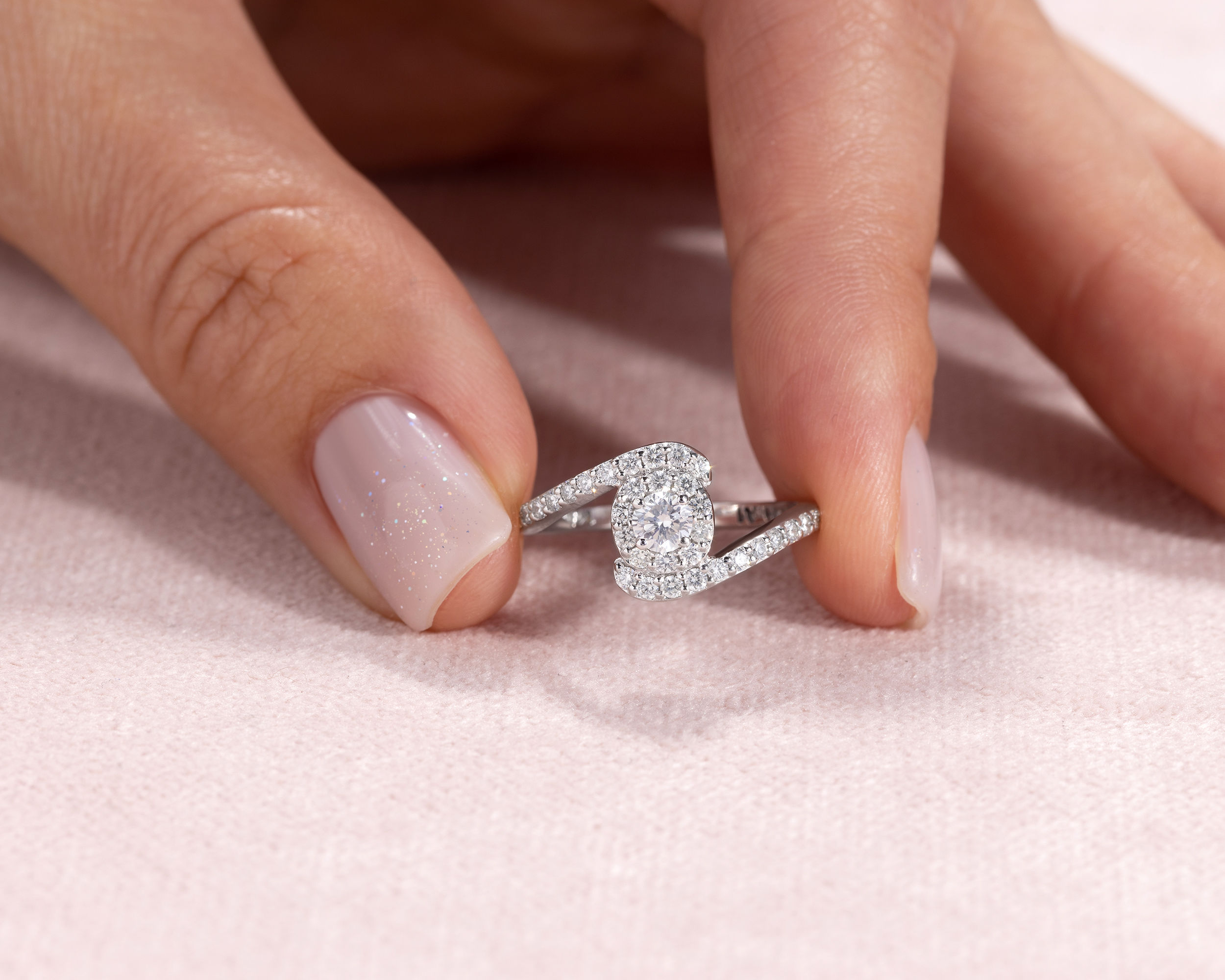 45530-ring-fine-rings-white-gold-nat-diamond-f-gvs-si-round-brilliant-45530-6.jpg