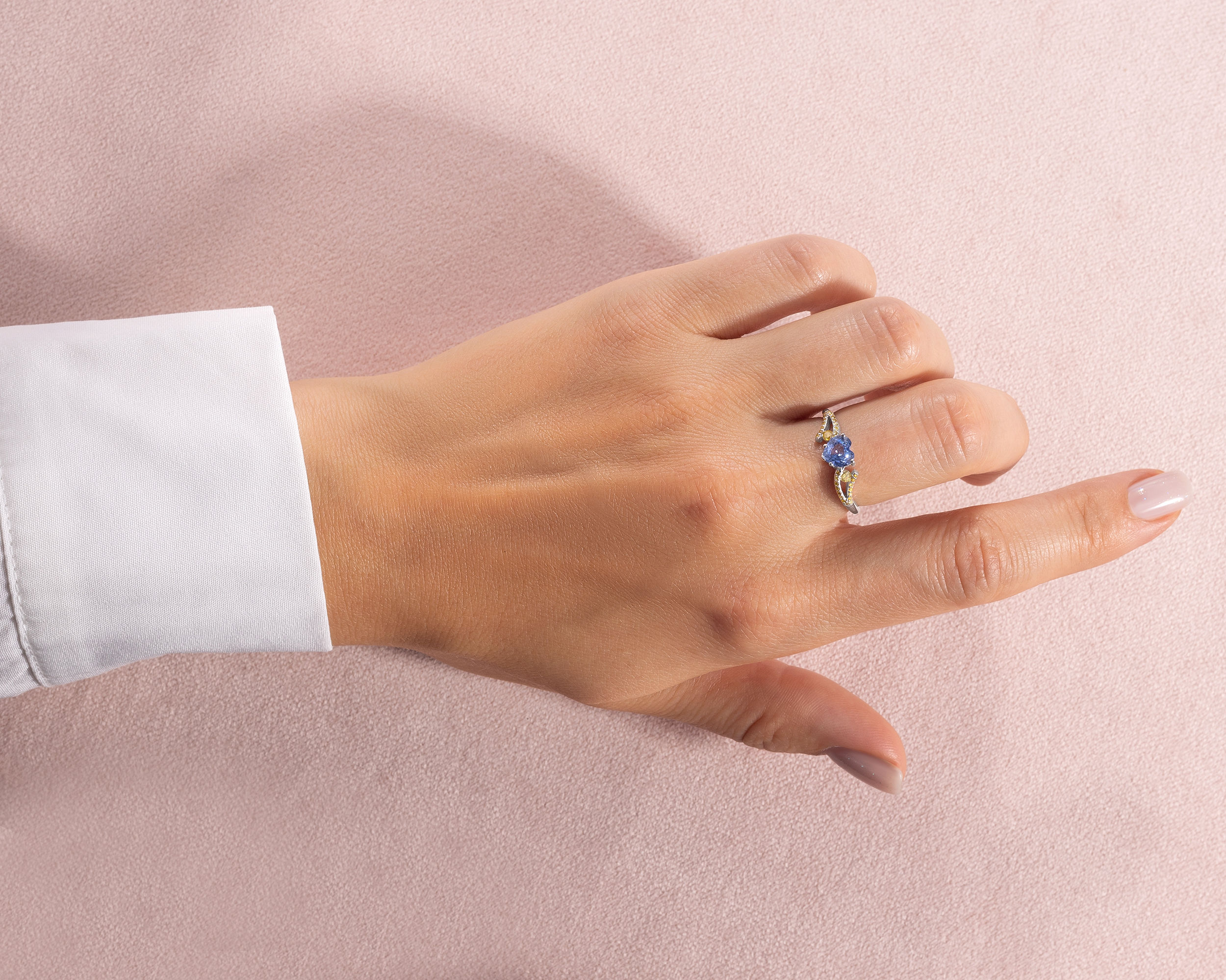 45572-ring-fine-rings-white-gold-blue-sapphire-transparent-natural-nat-diamond-fancy-intense-yellow-fancy-vivid-yellow-si1-i2-round-brilliant-45572-5.jpg