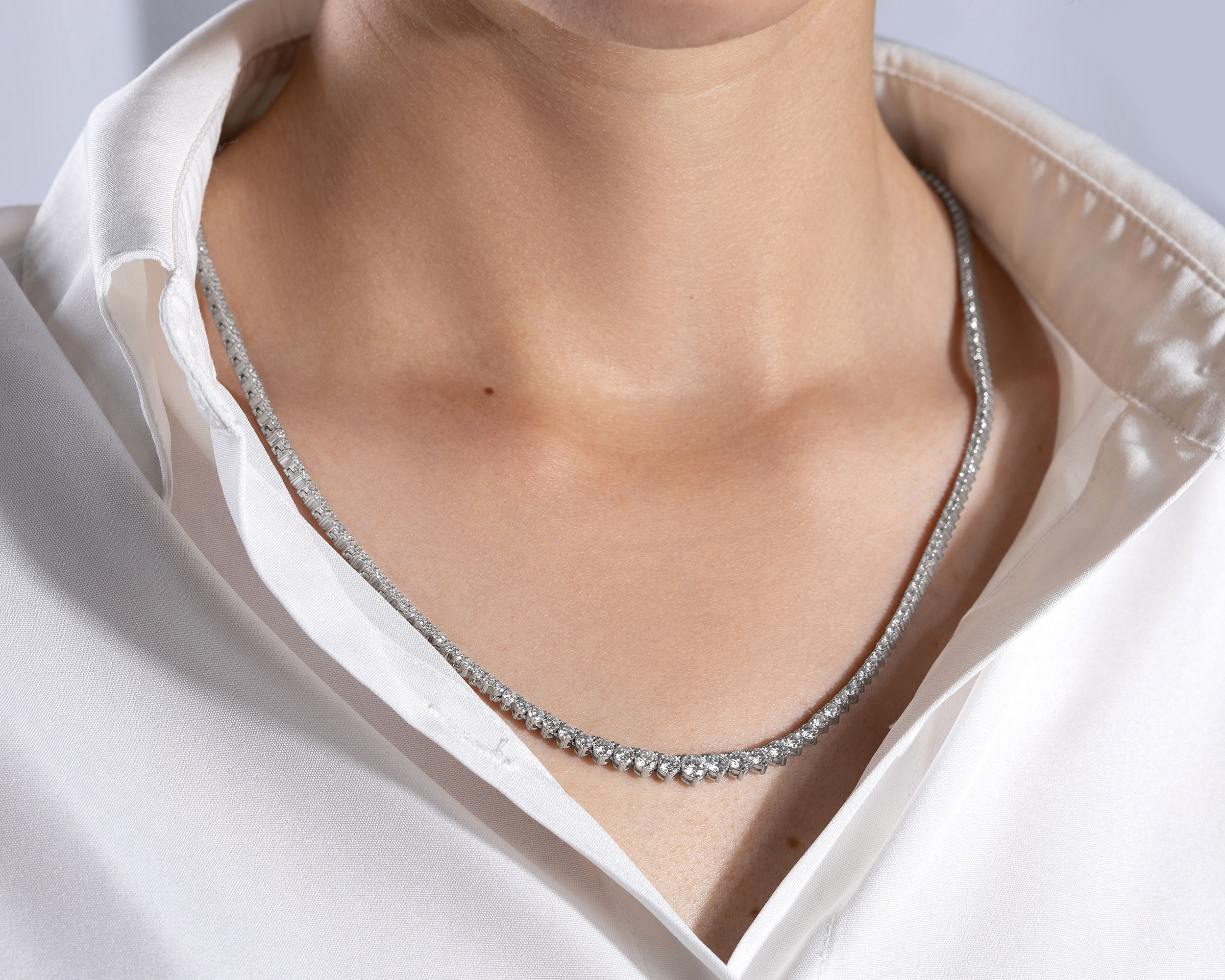45598-necklace-fine-necklaces-and-pendants-white-gold-nat-diamond-round-f-gvs-si-45598-3.jpg