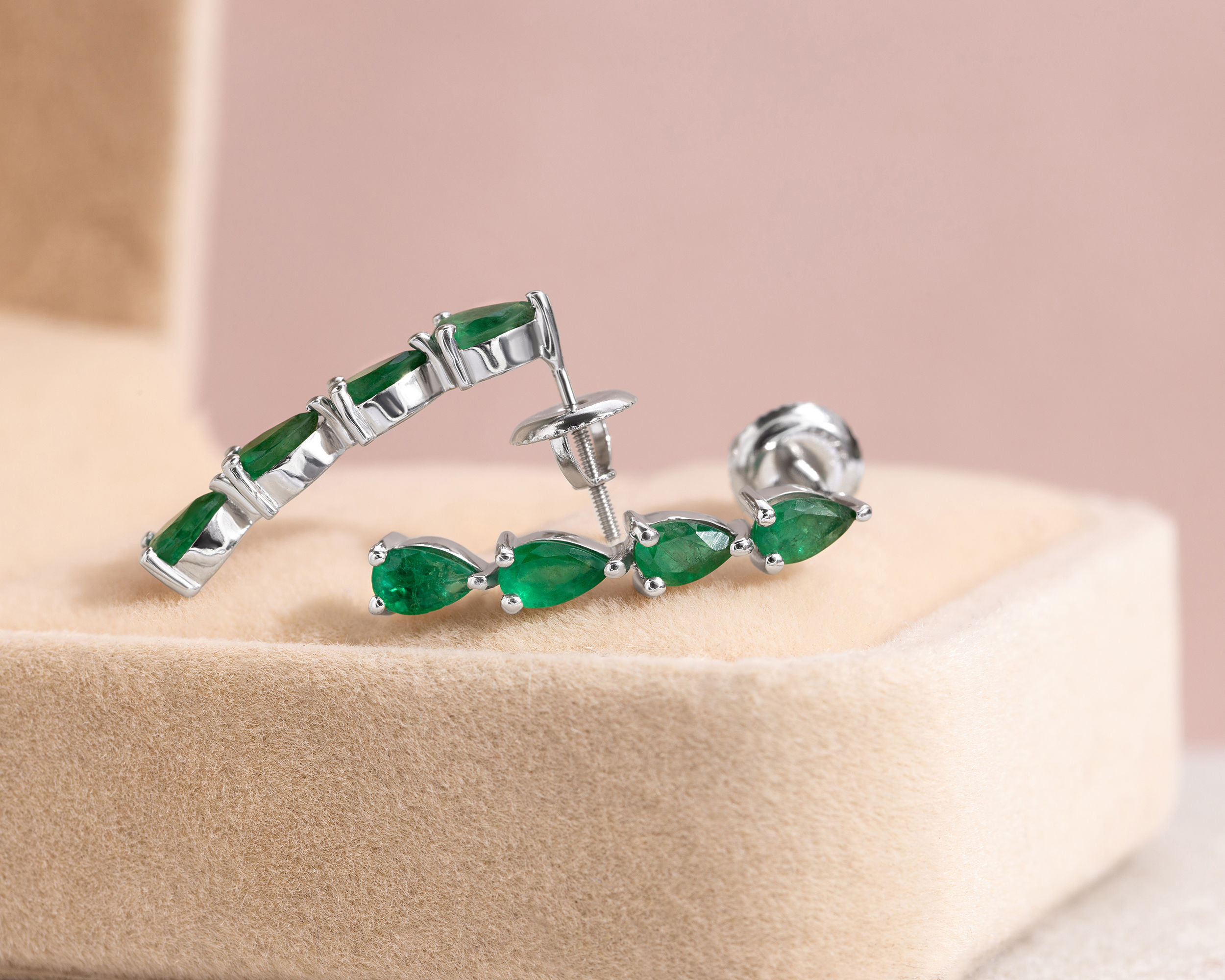 45622-earrings-fine-earrings-white-gold-green-emerald-transparent-natural-beryl-pear-shape-45622-2.jpg