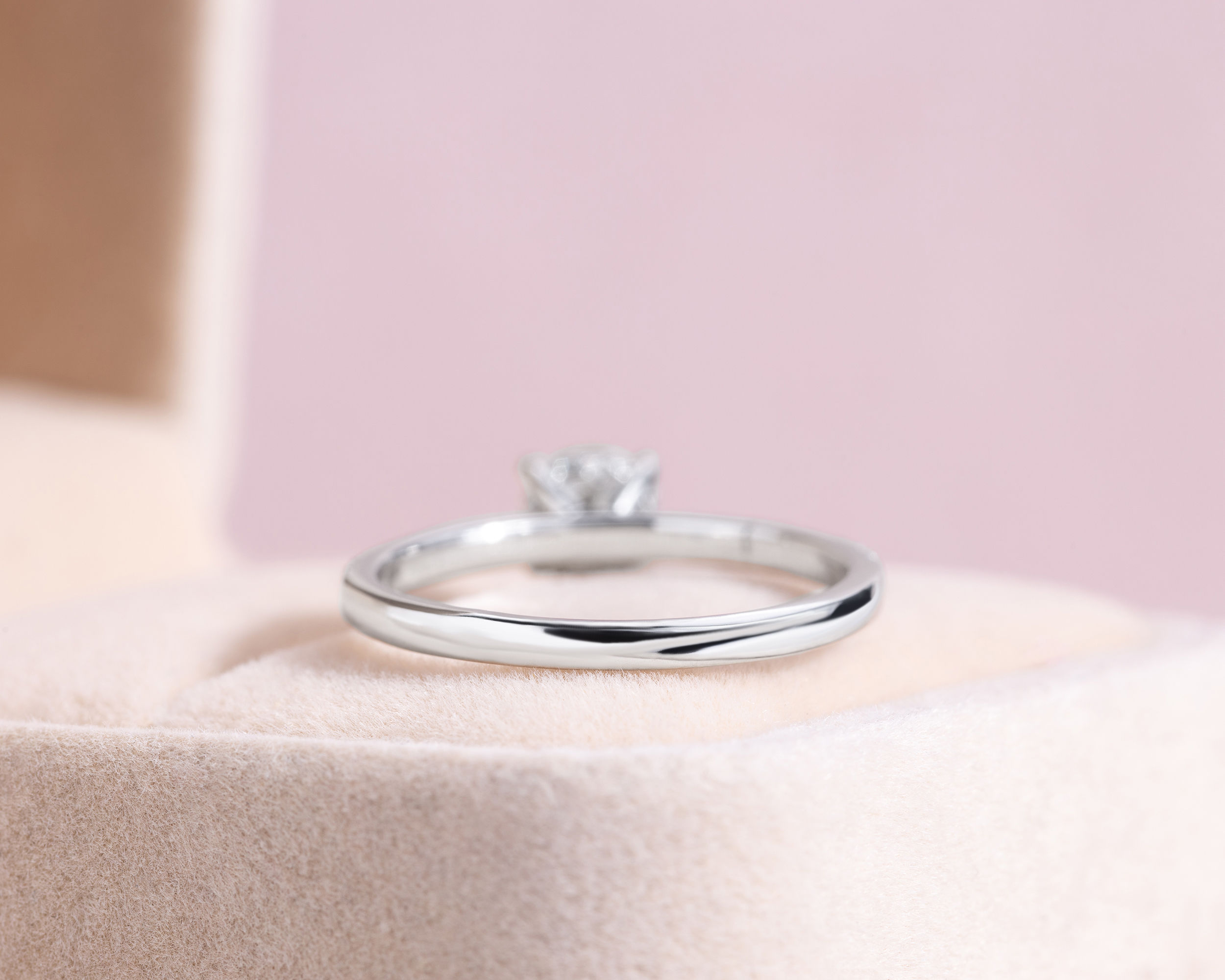 45655-ring-fine-rings-white-gold-.jpg