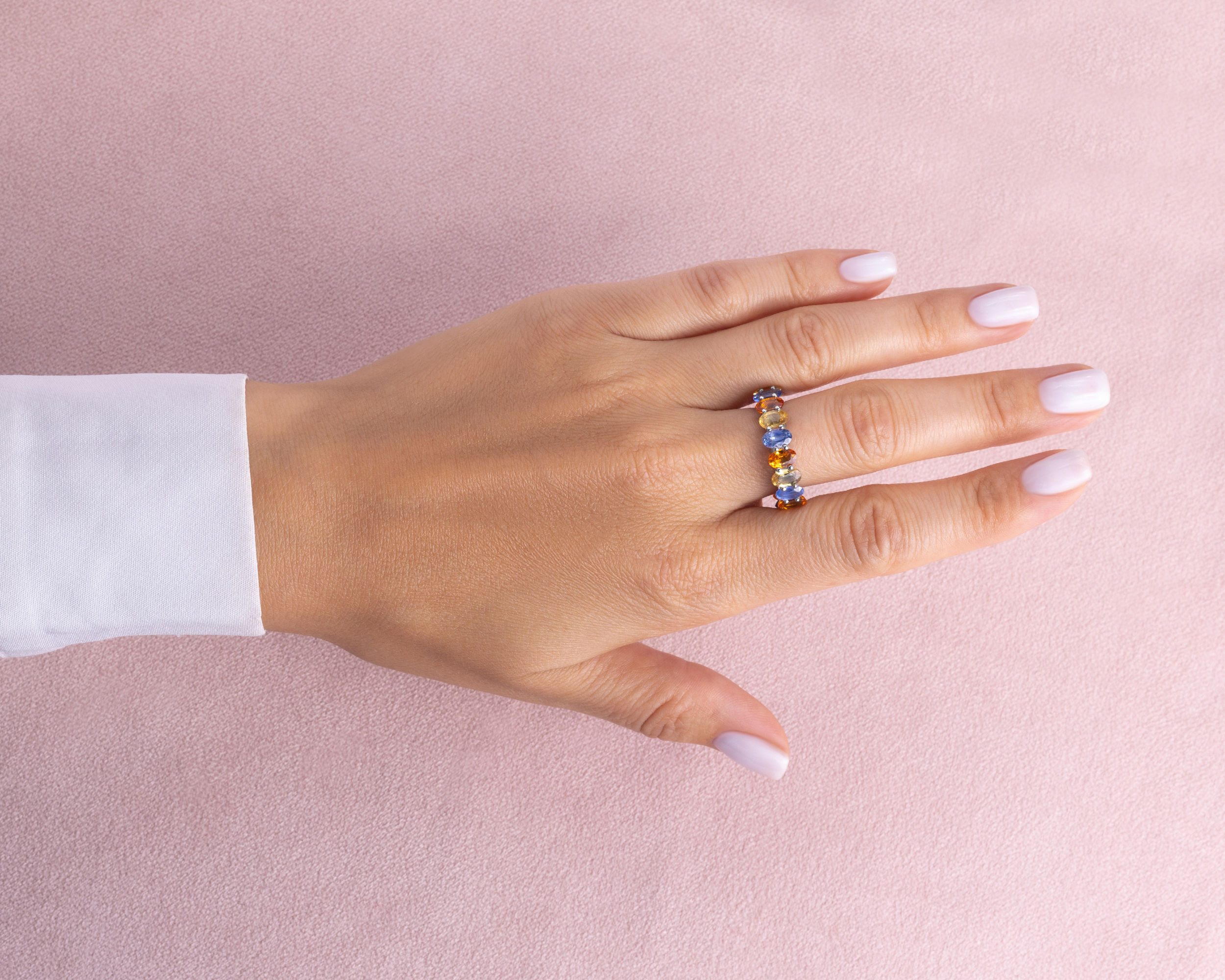45840-ring-fine-rings-white-gold-oval-sapphire-nat-corundum-multi-colors-45840.jpg
